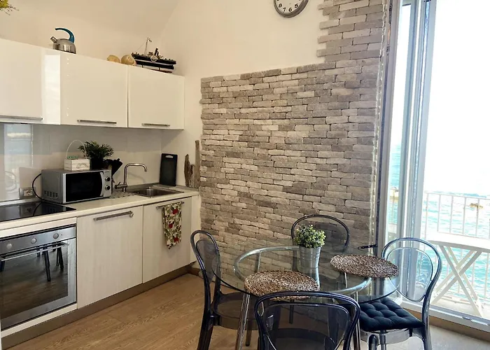 Baia Delle Muse - Seaview Haven